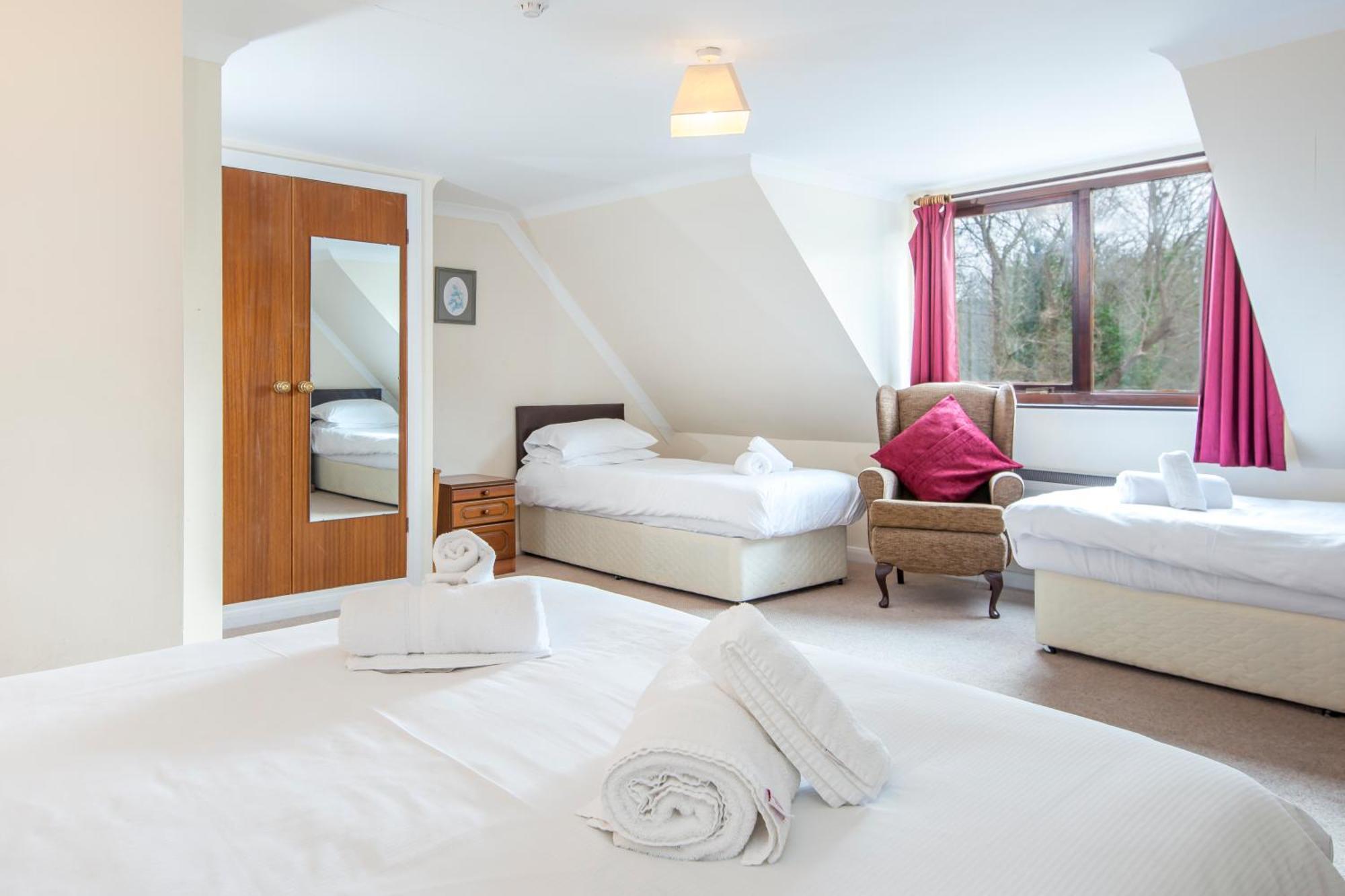 Trewern Arms Hotel Nevern Extérieur photo